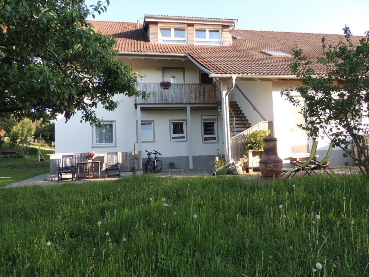 Ferienwohnung Butscher ايسني ام الغو المظهر الخارجي الصورة